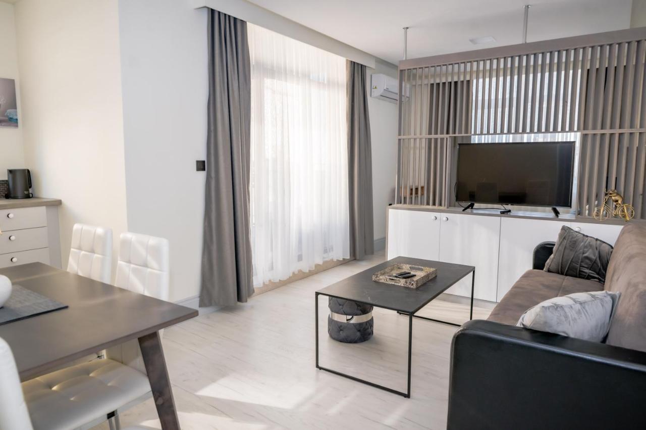 Adiramar Apartments Obzor Εξωτερικό φωτογραφία